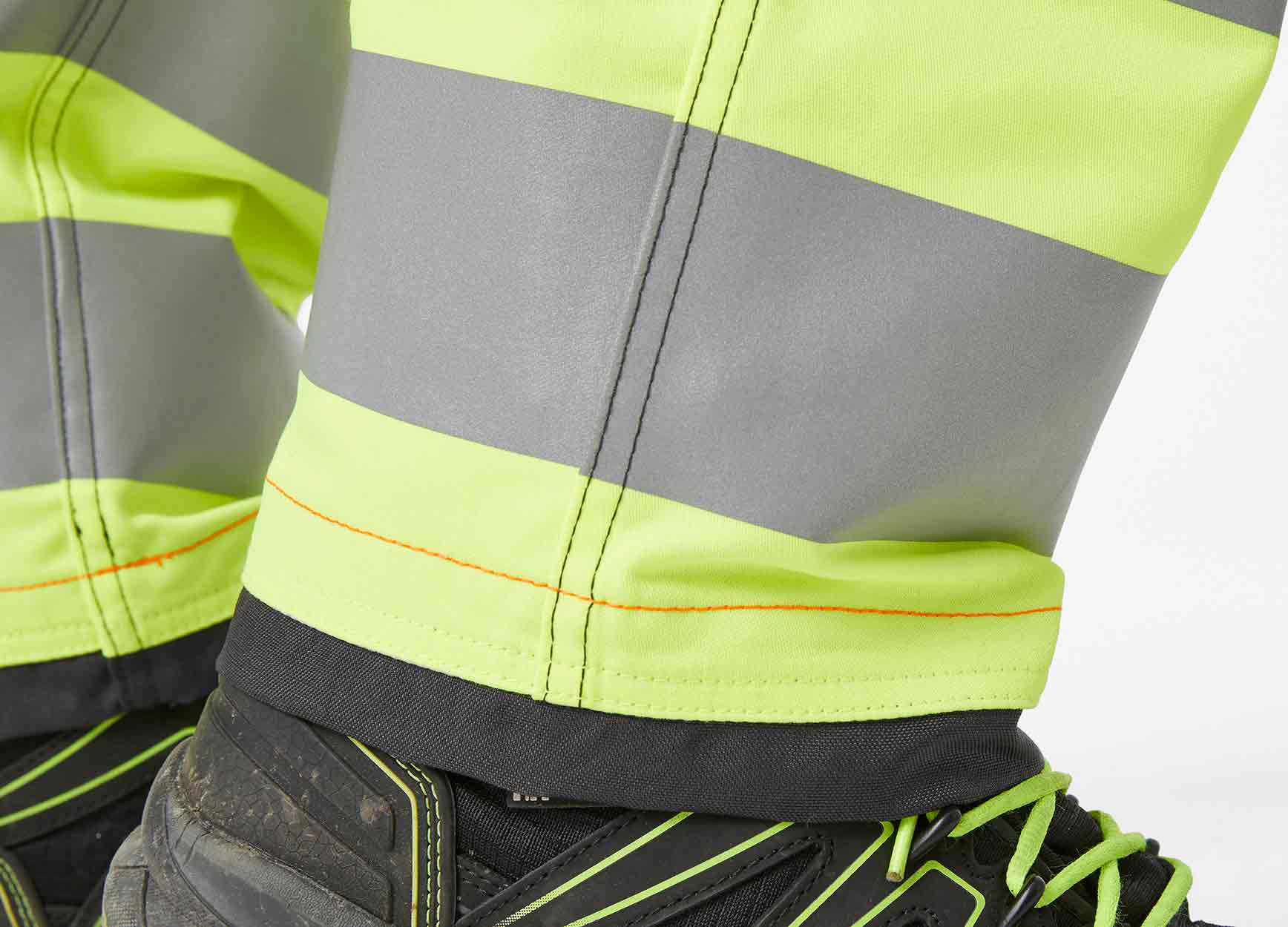 Helly Hansen 77420 Alna 2.0 Work Trouser Cl 1