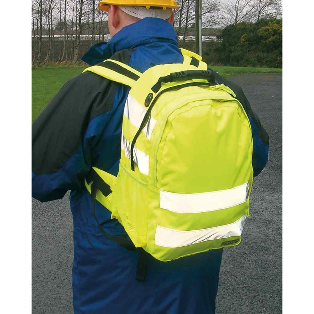 Portwest B905 Hi-Vis Rucksack  (25L)