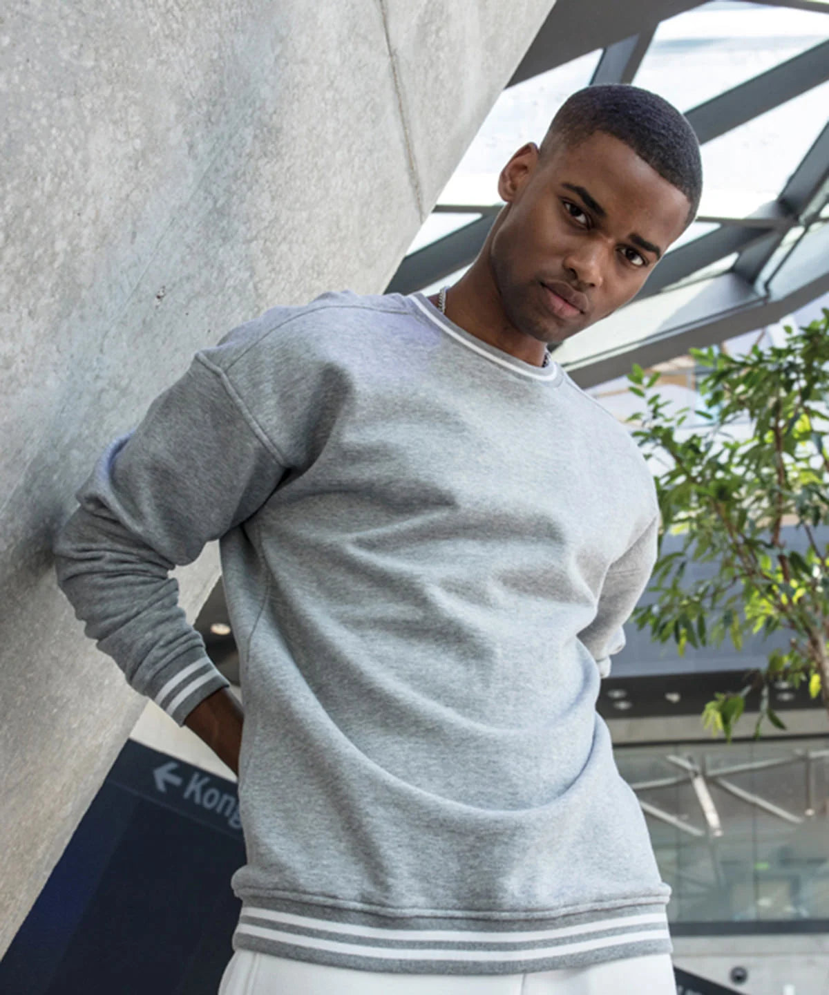 Build Your Brand BY104 College sweat crew